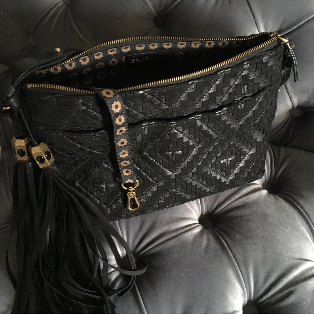 Eric Javits Gorgeous!!! Kamela Whipstitched Shoulder Bag - Picture 8 of 12